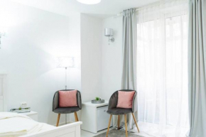 Best Central Old Town Bright Studio